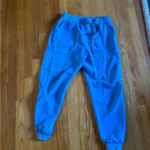 Fabletics men’s scrub buttoms - Picture 1 of 1